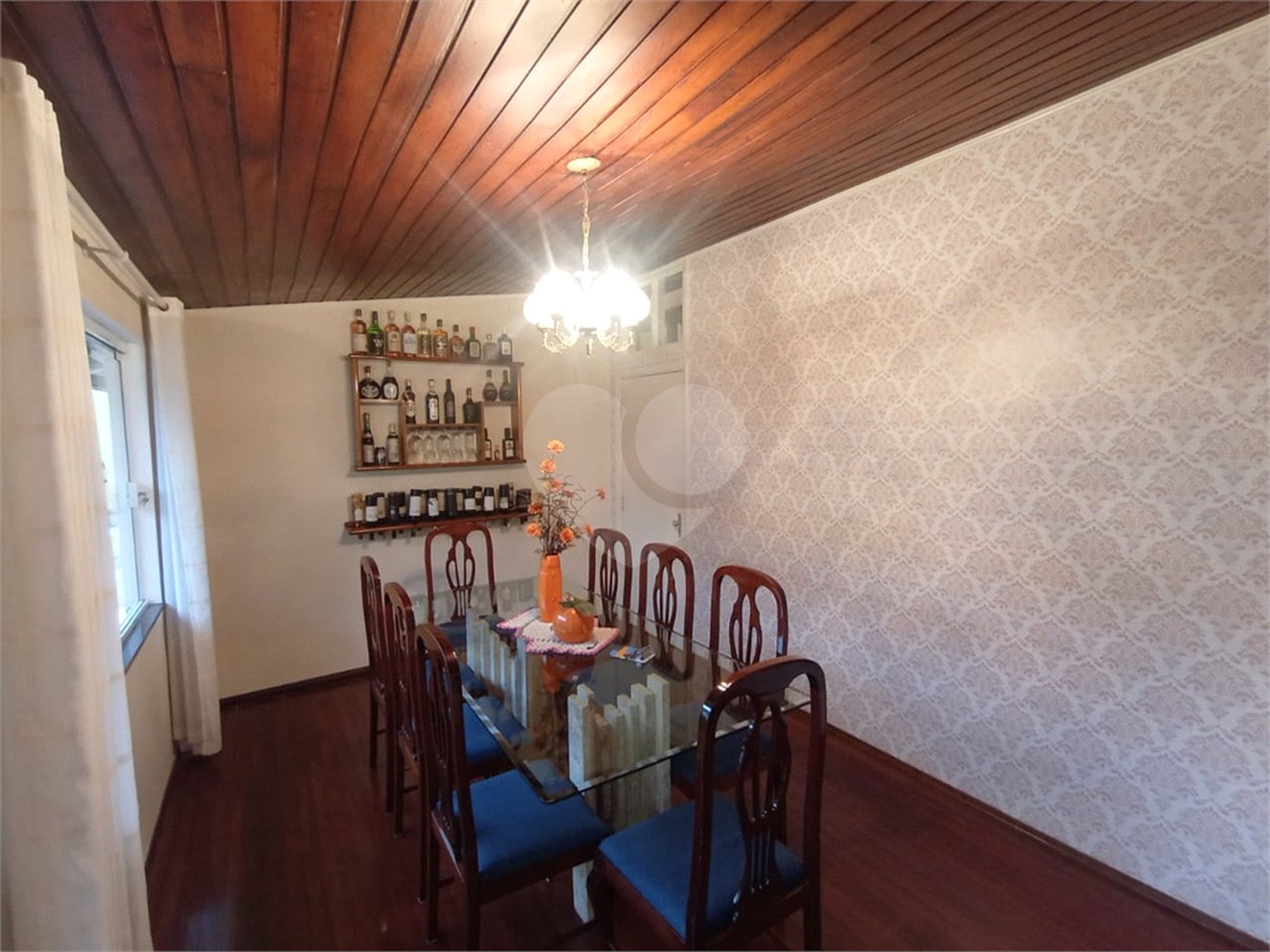 Casa à venda com 4 quartos, sendo 3 suítes,  no Centro, Itapetininga, SP