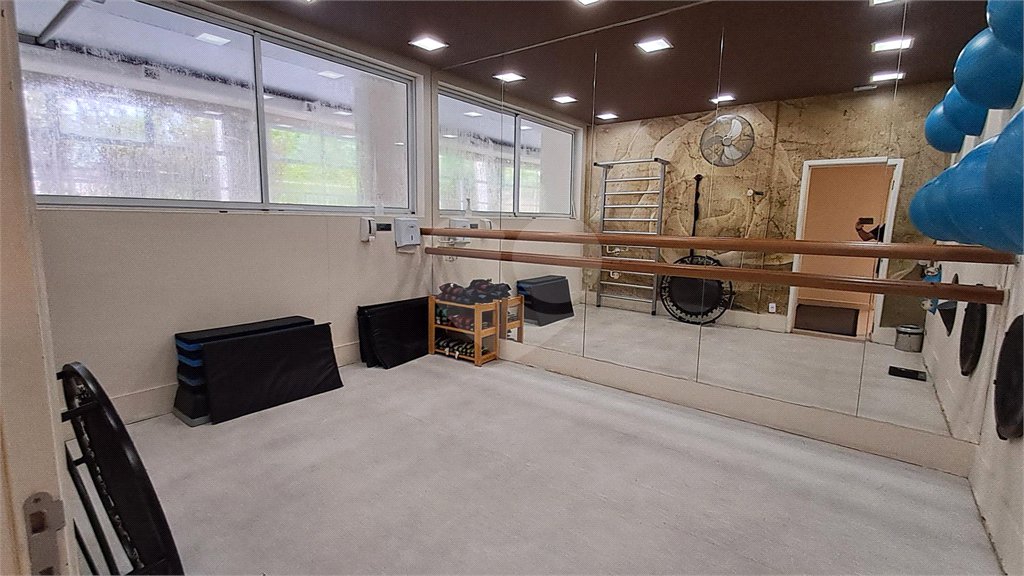 Apartamento à venda ou para alugar com 1 suíte em Vila Cordeiro, São Paulo, SP