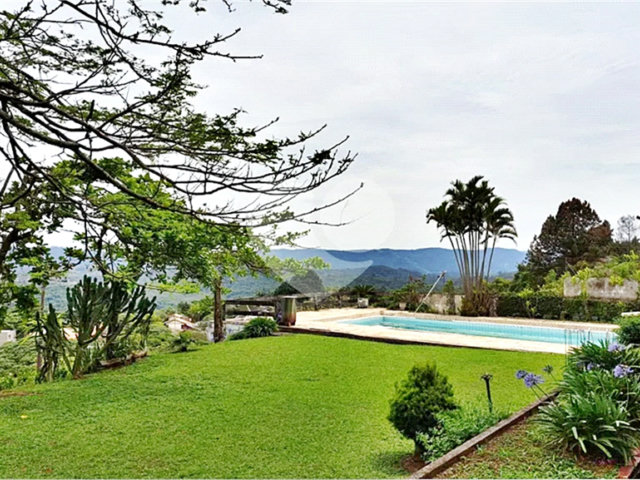 Casa à venda com 6 quartos, sendo 3 suítes,  em Serra da Cantareira, Mairiporã, SP