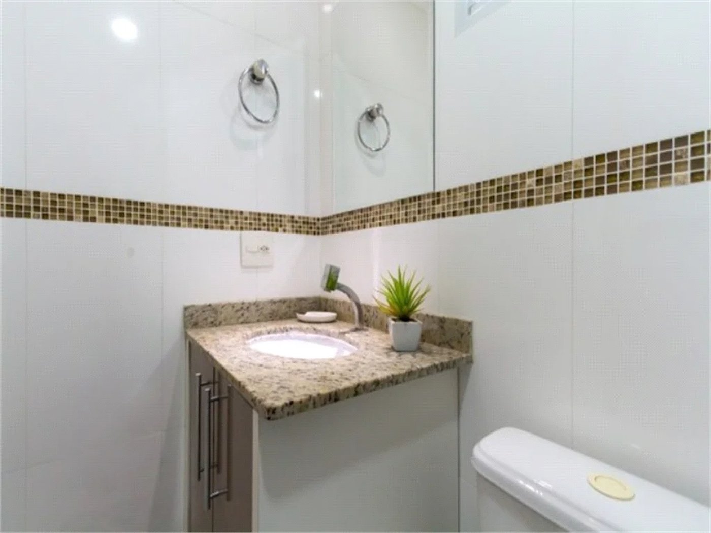 Apartamento à venda com 2 quartos, sendo 1 suíte, em Parque Reboucas, São Paulo, SP