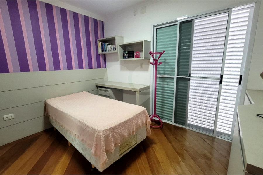Casa à venda com 4 suítes no condomínio Jardim da Montanha I, Mairiporã - SP