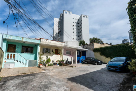 Casa de Vila à venda com 3 quartos, sendo 1 suíte, em Vila Pompéia, São Paulo, SP