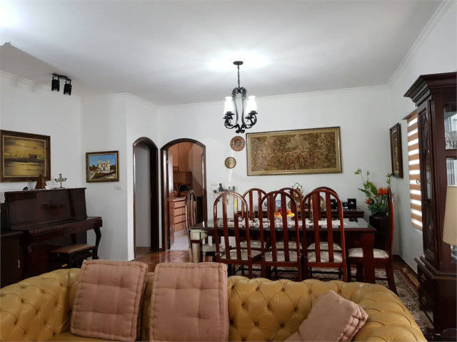 Casa à venda com 3 quartos, sendo 1 suíte,  no condomínio City Campo Grande, São Paulo - SP