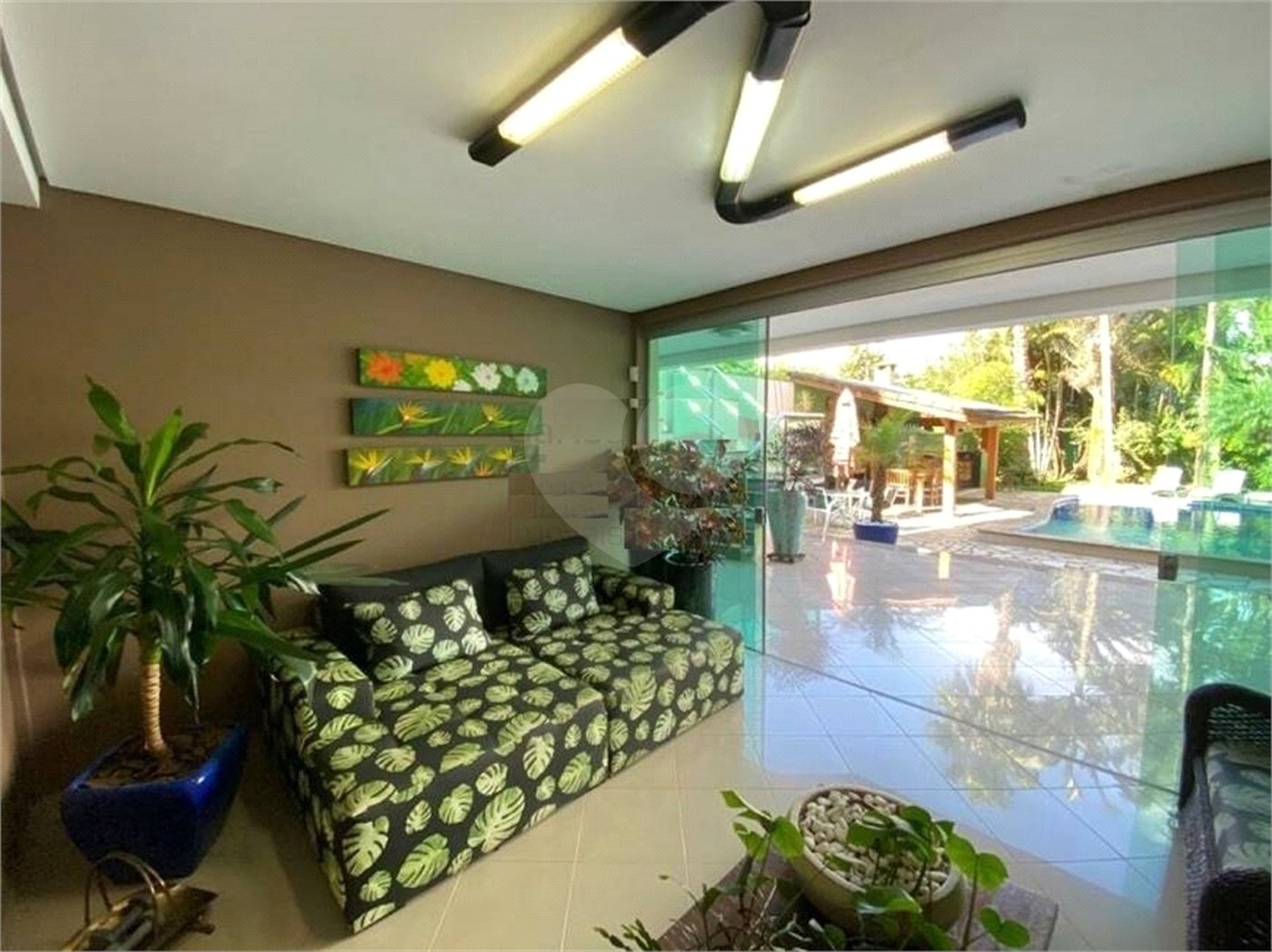 Casa à venda com 4 suítes em Jardim Floresta, São Paulo, SP