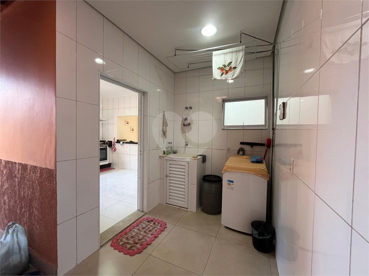Casa à venda com 3 suítes no condomínio Lago da Serra, Araçoiaba da Serra - SP
