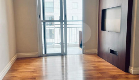 Apartamento à venda com 2 quartos em Parque Maria Domitila, São Paulo, SP