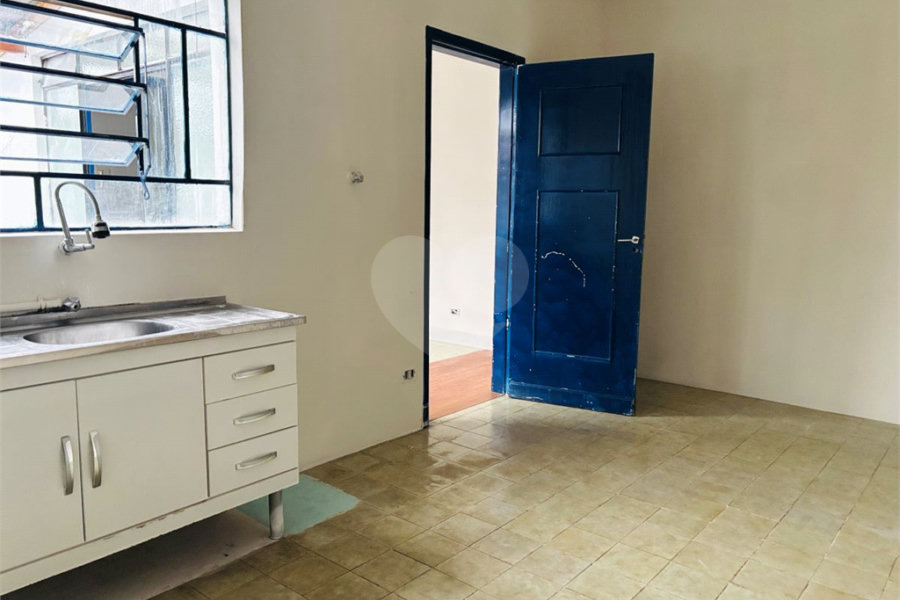 Sobrado à venda com 3 quartos, sendo 1 suíte, em Vila Romana, São Paulo, SP
