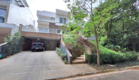 Casa à venda com 3 suítes no condomínio Villaggio Capriccio, Louveira - SP