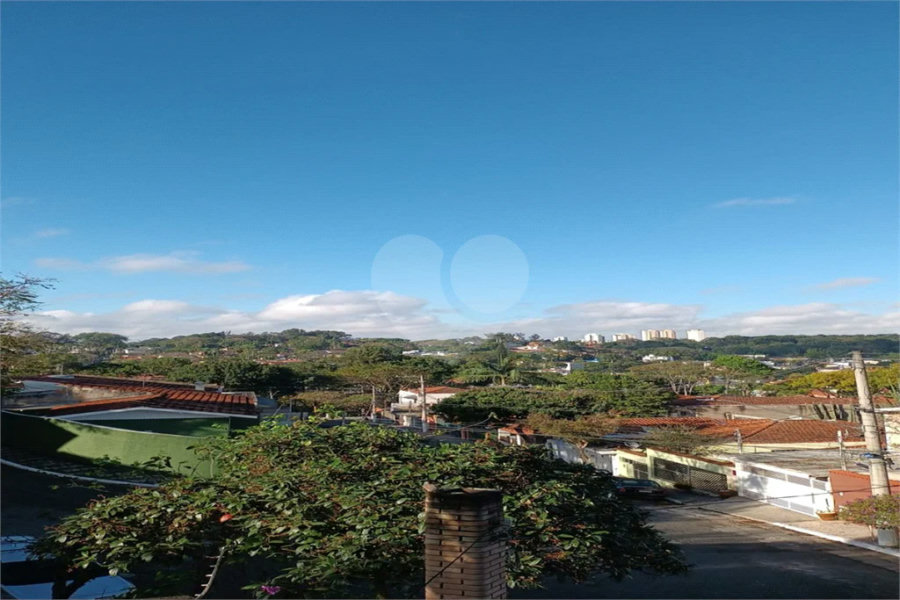 Sobrado à venda com 3 quartos, sendo 1 suíte, em Tremembé, São Paulo, SP