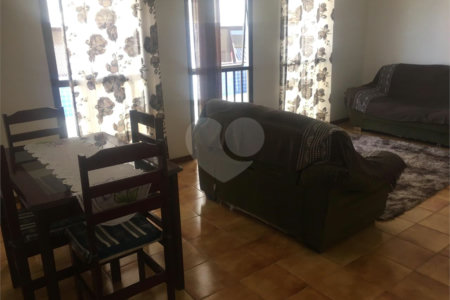 Apartamento à venda com 3 quartos, sendo 1 suíte, em Parque Enseada, Guarujá, SP
