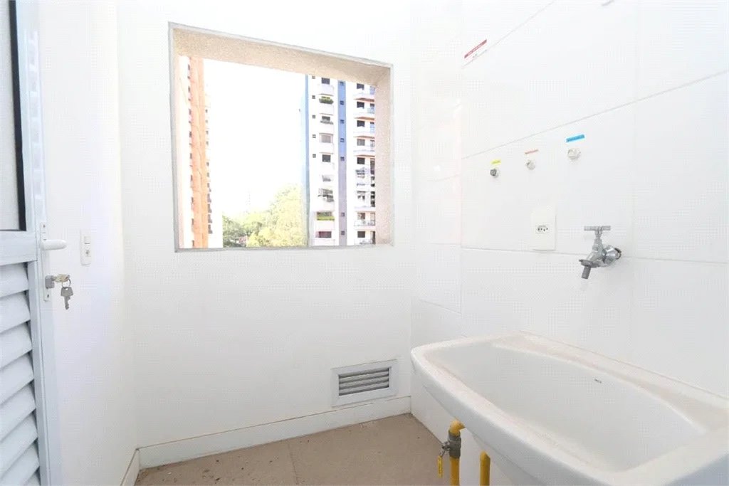 Apartamento à venda com 2 quartos em Vila Suzana, São Paulo, SP