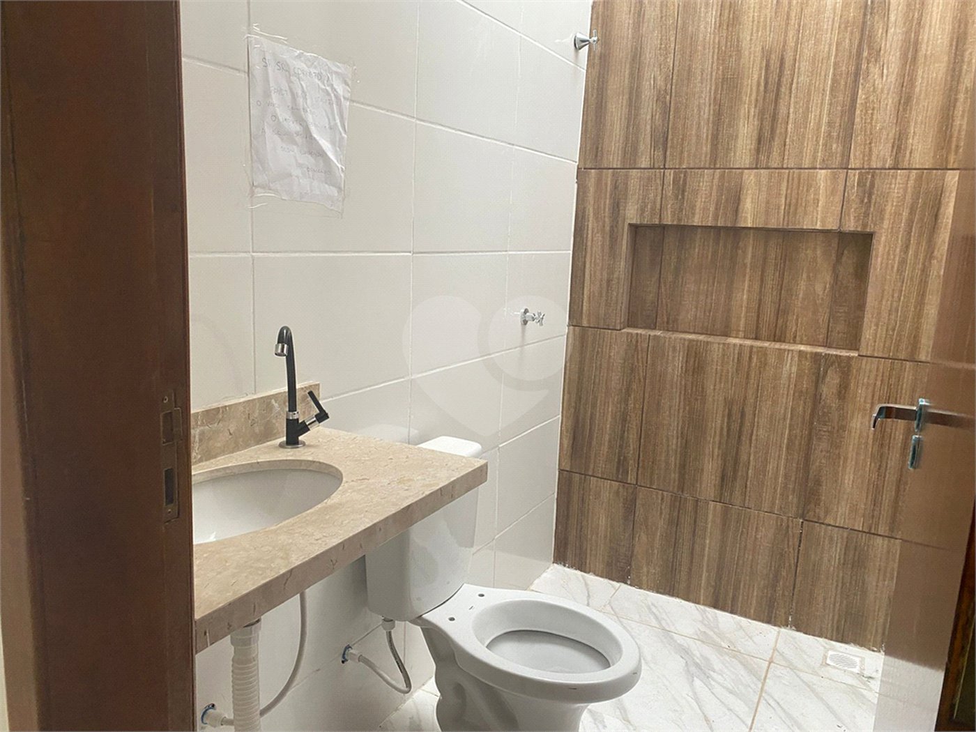 Casa de Vila à venda com 2 quartos em Jardim Santa Marta, Sorocaba, SP