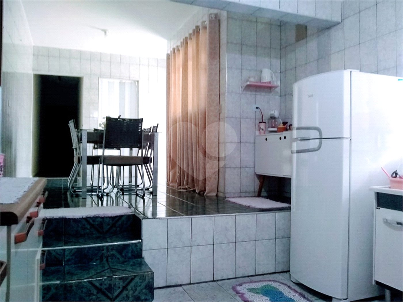 Sobrado à venda com 4 quartos, sendo 1 suíte,  em Jardim Alvinópolis, Atibaia, SP