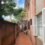 Sobrado á venda em Moema de 280m² com 3 vagas 3 dormitórios e 5 banheiros