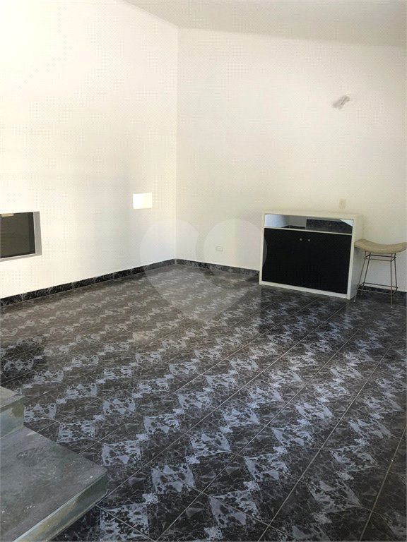 Sobrado à venda ou para alugar com 4 quartos, sendo 1 suíte, em Vila Regente Feijó, São Paulo, SP