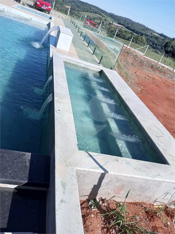 Chácara à venda com 3 quartos, sendo 2 suítes,  em Cocuera, Mogi das Cruzes, SP