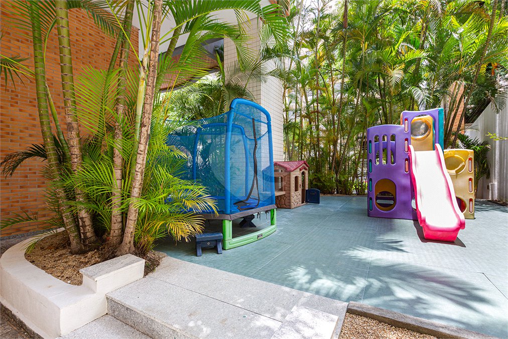 Apartamento à venda com 3 suítes em Vila Madalena, São Paulo, SP