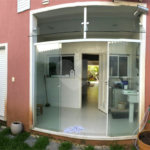 Casa à venda com 9 quartos, sendo 8 suítes, no condomínio Village Elisabete, Rio de Janeiro - RJ