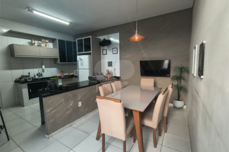 Casa à venda com 3 quartos, sendo 1 suíte, em Núcleo Residencial Professor Carlos Aldrovandi, Indaiatuba, SP
