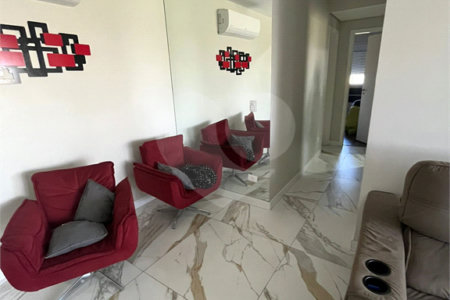 Apartamento à venda com 3 quartos, sendo 1 suíte, em Campo Grande, São Paulo, SP