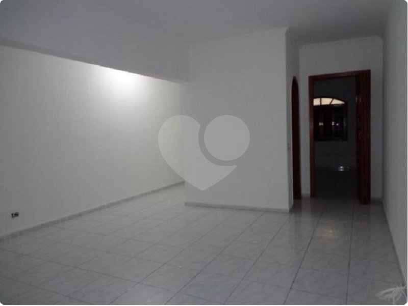 Casa à venda com 2 quartos, sendo 1 suíte, em Tremembé, São Paulo, SP
