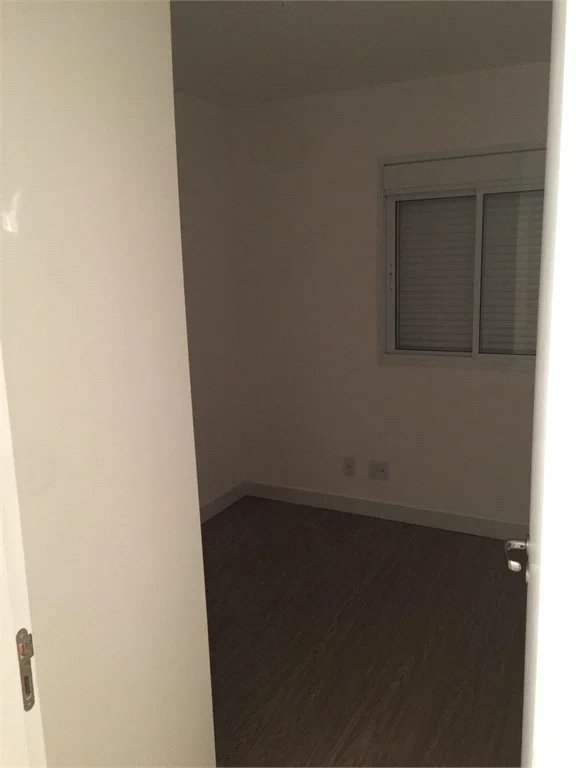 Apartamento à venda com 3 quartos, sendo 1 suíte,  em Jardim Parque Morumbi, São Paulo, SP