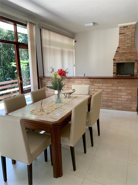 Casa à venda com 3 suítes no condomínio Parque Imperial da Cantareira, Mairiporã - SP