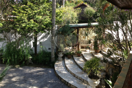 Casa à venda ou para alugar com 5 quartos, sendo 1 suíte, em Cumbari, Mairiporã, SP