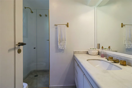Apartamento à venda ou para alugar com 4 suítes em Jardim Vitória Régia, São Paulo, SP
