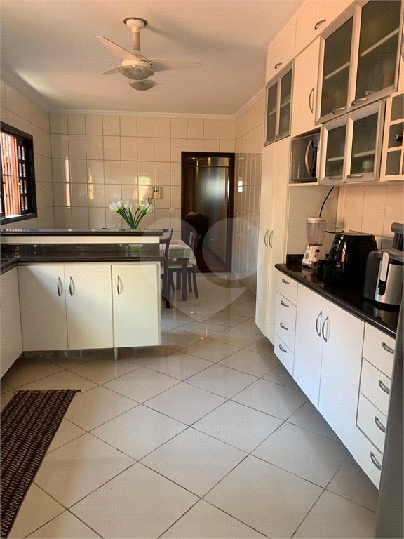 Sobrado à venda com 3 quartos, sendo 1 suíte, em Jardim Marajoara, São Paulo, SP