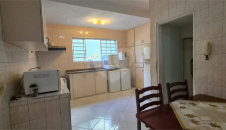 Sobrado à venda com 3 quartos, sendo 1 suíte,  em Santana, São Paulo, SP