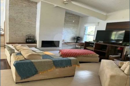 Casa à venda com 5 quartos, sendo 2 suítes,  no Centro, Itupeva, SP