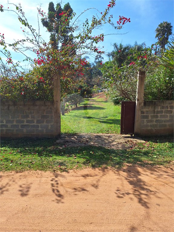 Chácara à venda ou para alugar com 3 quartos, sendo 1 suíte,  em Parque Residencial Itapeti, Mogi das Cruzes, SP