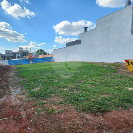 Terreno à venda no condomínio Volpi, Araraquara - SP