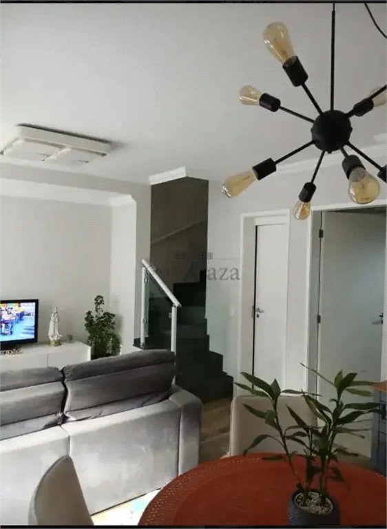 Casa de Vila à venda com 2 suítes no condomínio Parque Ipê Vermelho, Sorocaba - SP