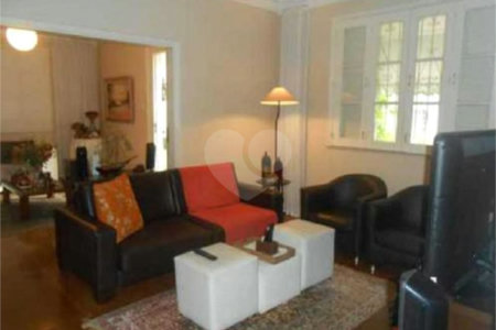 Casa à venda com 5 quartos, sendo 2 suítes, em Tijuca, Rio de Janeiro, RJ
