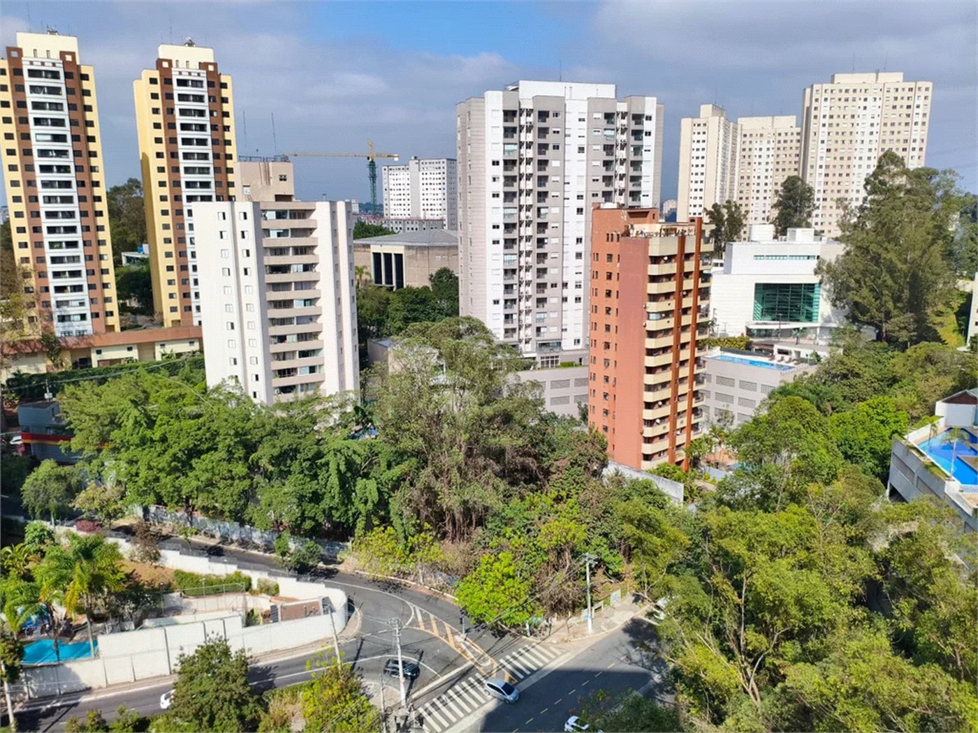Apartamento à venda com 2 quartos, sendo 1 suíte, em Vila Andrade, São Paulo, SP