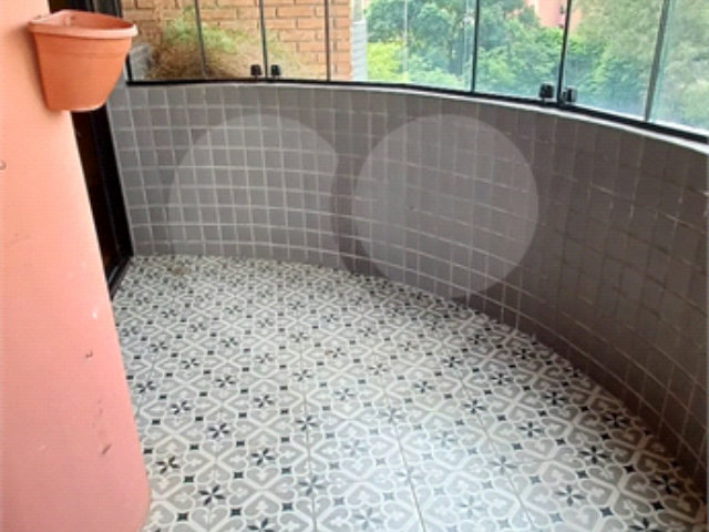 Apartamento à venda com 3 quartos, sendo 1 suíte,  em Morumbi, São Paulo, SP