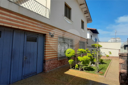 Sobrado à venda com 3 quartos, sendo 1 suíte,  no Centro, São Bernardo do Campo, SP