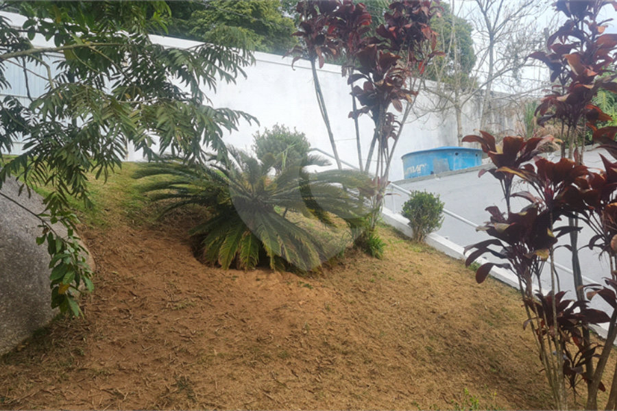 Casa à venda com 5 suítes em Roseira, Mairiporã, SP