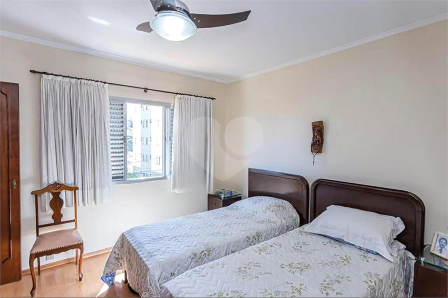 Sobrado à venda com 3 quartos, sendo 1 suíte, em Vila Carolina, São Paulo, SP