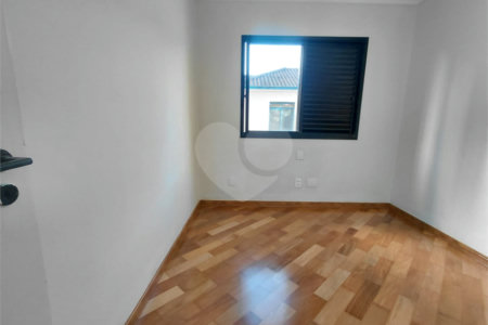 Apartamento à venda com 3 quartos, sendo 1 suíte, em Vila Romana, São Paulo, SP
