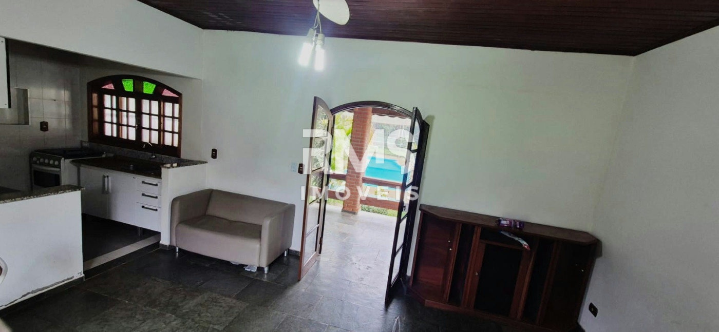 Chácara à venda com 4 suítes em Distrito de Porto, Capela do Alto, SP