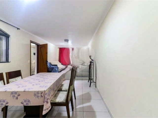 Sobrado à venda com 3 quartos, sendo 1 suíte,  em Butantã, São Paulo, SP