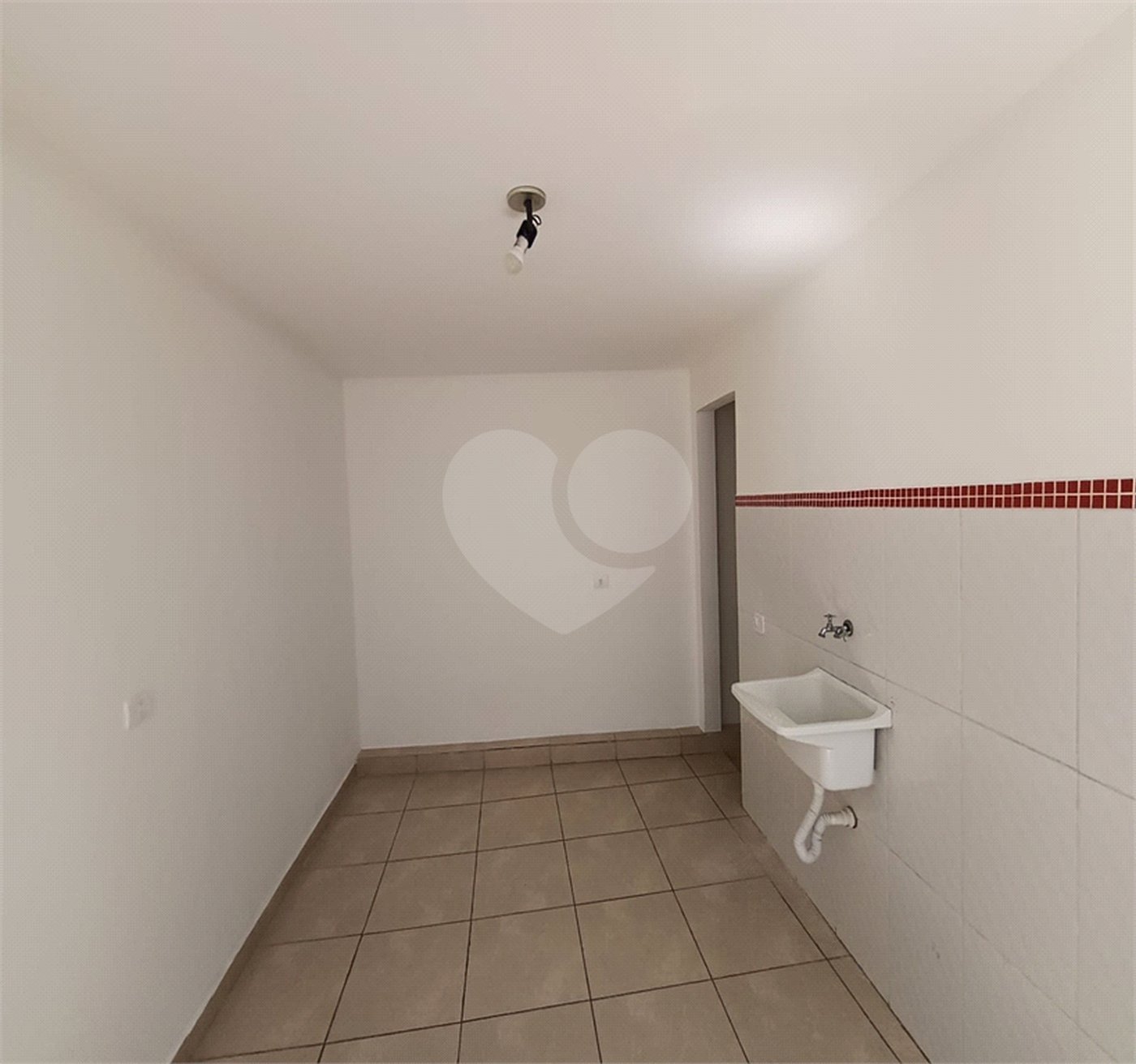 Casa para alugar com 1 quarto no condomínio Cond R Claudio Rodrigues Lopes, São Paulo - SP