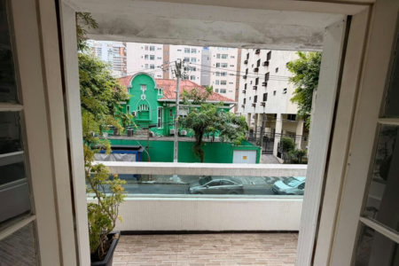 Apartamento com 2 dormitórios à venda, 80 m² por R$ 530.000,00 - Gonzaga - Santos/SP