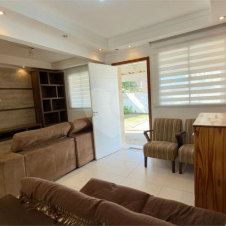 Casa à venda com 3 quartos, sendo 1 suíte, no condomínio Residencial Village Salermo, Sorocaba - SP
