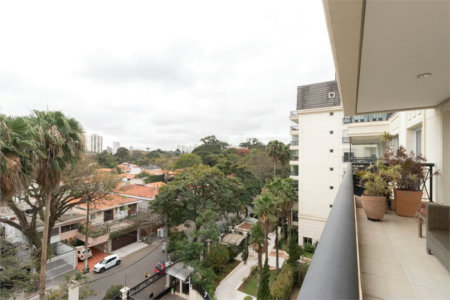 Apartamento à venda com 4 quartos, sendo 2 suítes, em Alto de Pinheiros, São Paulo, SP