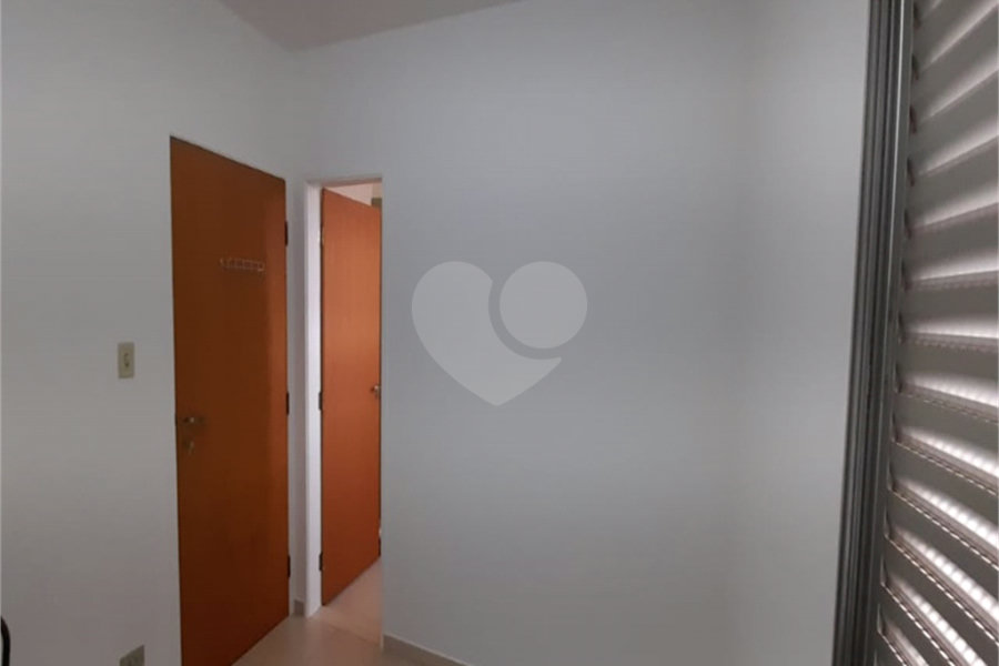 Sobrado à venda com 3 quartos, sendo 1 suíte, em Parque Peruche, São Paulo, SP