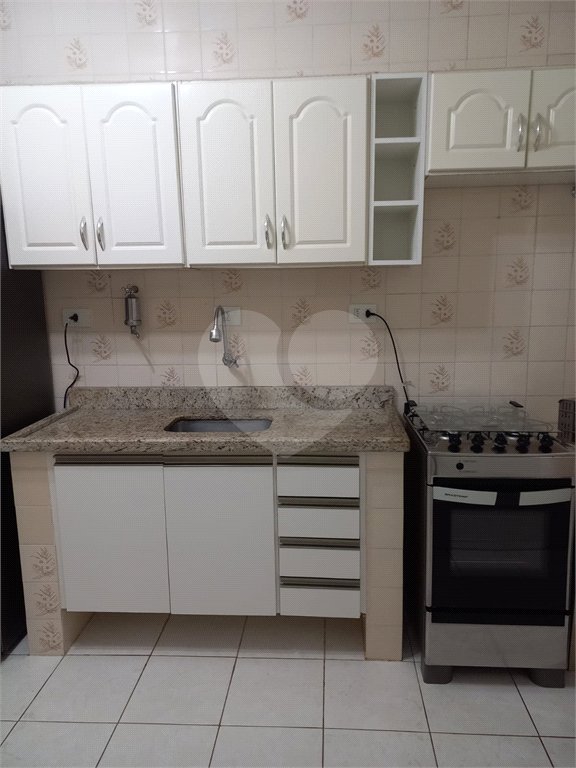 Apartamento à venda com 3 quartos, sendo 1 suíte, em Tortuga, Guarujá, SP